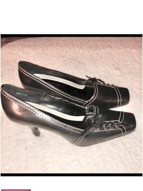 Franco Sarto L Balzar Black leather heels 5 1/2